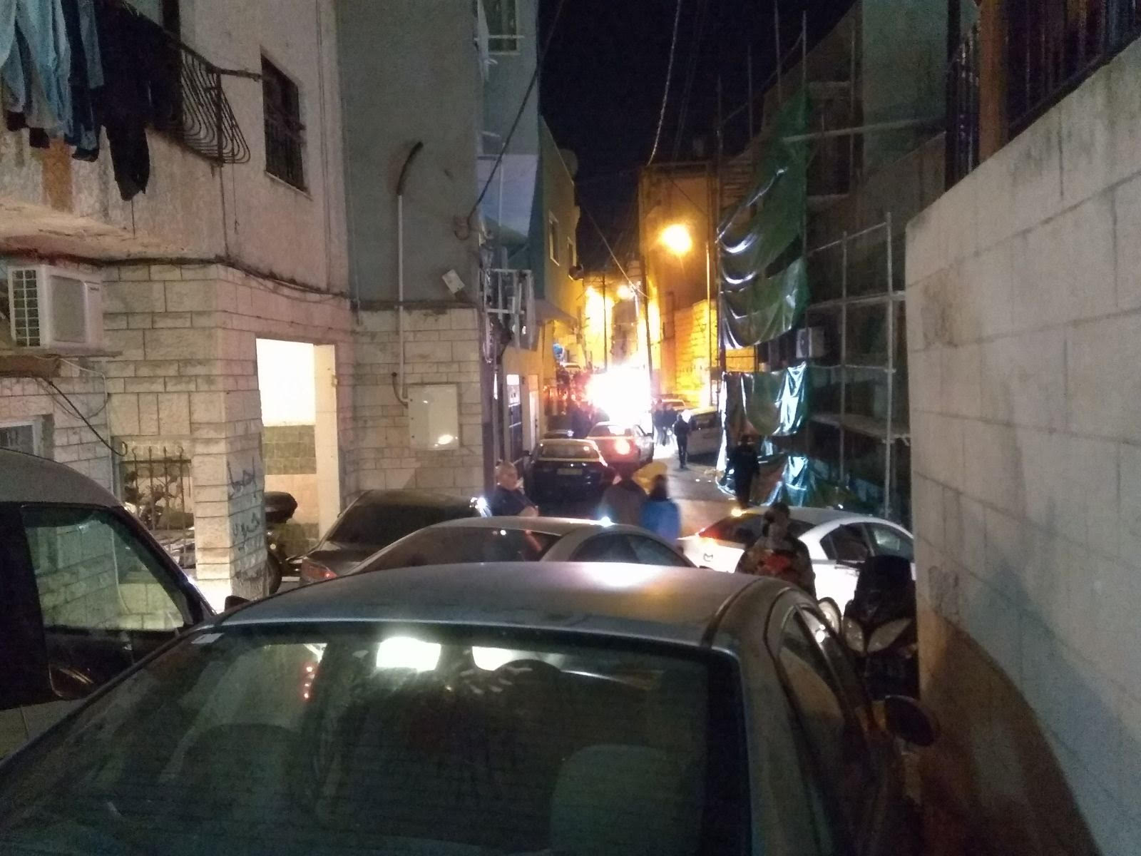 إصابة شاب بجراح متوسطة بعد تعرضه لاطلاق النار